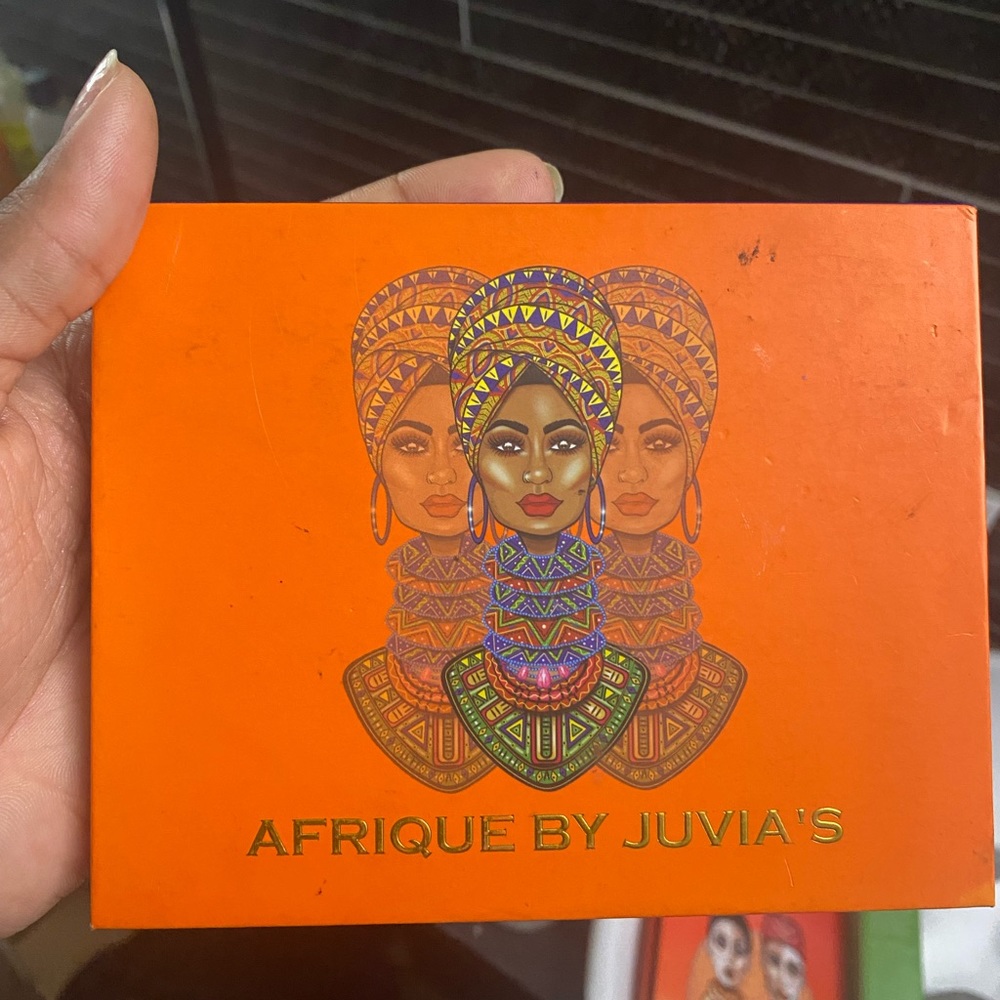 2/20 Juvia's Place Afrique Palette